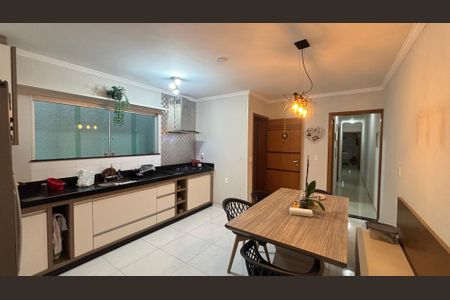 Casa à venda com 200m², 2 quartos e sem vagaCozinha