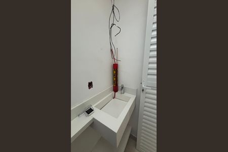 Casa à venda com 200m², 2 quartos e sem vagaBanheiro Externo