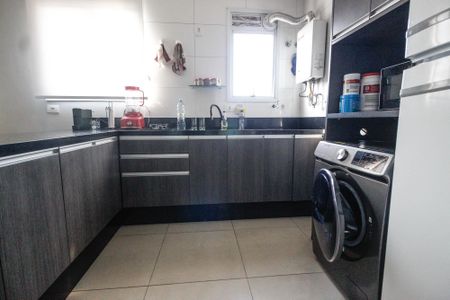 Apartamento à venda com 40m², 1 quarto e 2 vagas Apartamento à venda com 40m², 1 quarto e 2 vagasCozinha