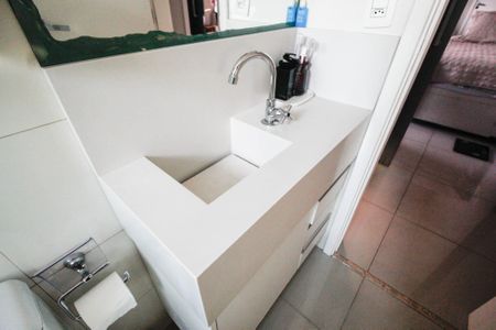 Apartamento à venda com 40m², 1 quarto e 2 vagas Apartamento à venda com 40m², 1 quarto e 2 vagasBanheiro da Suíte