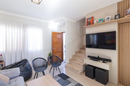 Casa de condomínio à venda com 94m², 3 quartos e 2 vagasSala