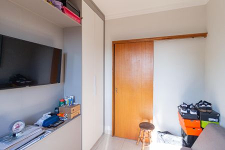 Casa de condomínio à venda com 94m², 3 quartos e 2 vagasQuarto 3
