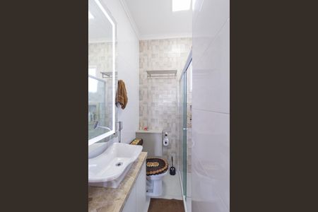 Casa de condomínio à venda com 94m², 3 quartos e 2 vagasBanheiro