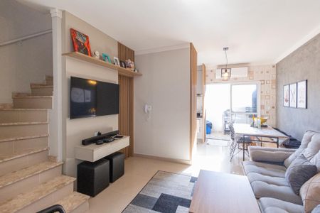 Casa de condomínio à venda com 94m², 3 quartos e 2 vagasSala