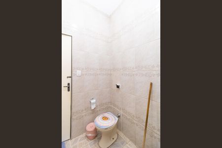 Casa à venda com 84m², 2 quartos e 1 vagaBanheiro Social