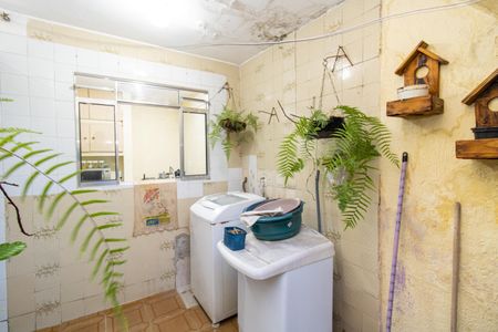 Casa à venda com 84m², 2 quartos e 1 vagaÁrea de Serviço