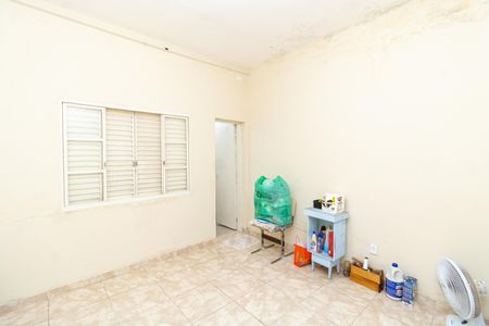 Casa à venda com 84m², 2 quartos e 1 vagaSuíte