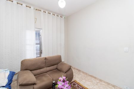 Casa à venda com 84m², 2 quartos e 1 vagaSala de TV