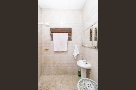 Casa à venda com 84m², 2 quartos e 1 vagaBanheiro Social