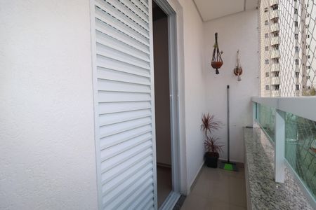 Apartamento à venda com 68m², 2 quartos e 2 vagasVaranda da Suíte