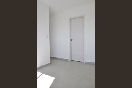 Casa de condomínio à venda com 49m², 2 quartos e 1 vaga Casa de condomínio à venda com 49m², 2 quartos e 1 vagaSala