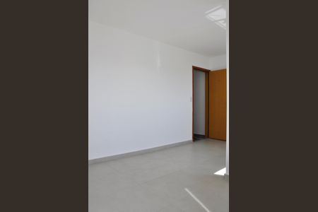 Casa de condomínio à venda com 49m², 2 quartos e 1 vaga Casa de condomínio à venda com 49m², 2 quartos e 1 vagaSala