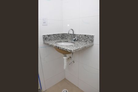 Casa de condomínio à venda com 49m², 2 quartos e 1 vaga Casa de condomínio à venda com 49m², 2 quartos e 1 vagaBanheiro Social