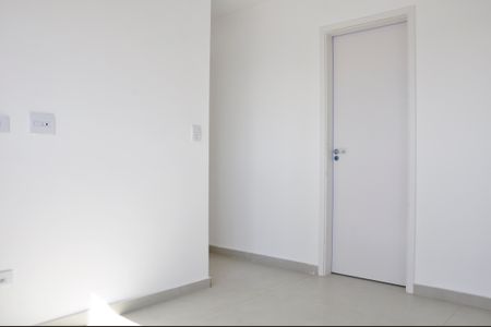 Casa de condomínio à venda com 49m², 2 quartos e 1 vaga Casa de condomínio à venda com 49m², 2 quartos e 1 vagaSala