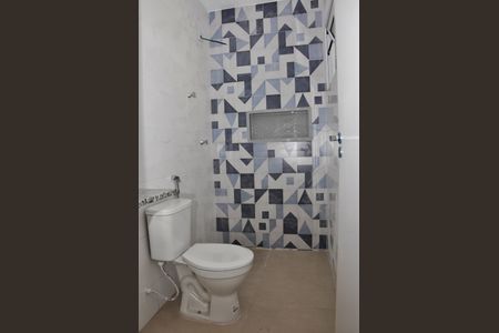 Casa de condomínio à venda com 49m², 2 quartos e 1 vaga Casa de condomínio à venda com 49m², 2 quartos e 1 vagaBanheiro Social