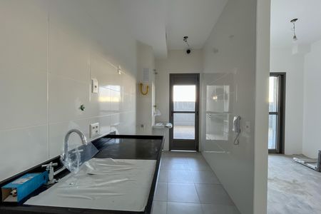 Apartamento à venda com 96m², 2 quartos e 1 vaga Apartamento à venda com 96m², 2 quartos e 1 vagaCozinha e Área de Serviço
