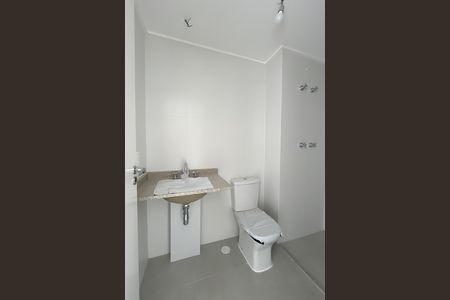 Apartamento à venda com 96m², 2 quartos e 1 vaga Apartamento à venda com 96m², 2 quartos e 1 vagaBanheiro da Suíte