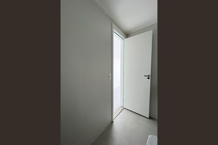 Apartamento à venda com 96m², 2 quartos e 1 vaga Apartamento à venda com 96m², 2 quartos e 1 vagaBanheiro da Suíte