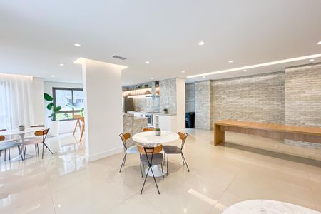 Apartamento à venda com 96m², 2 quartos e 1 vaga Apartamento à venda com 96m², 2 quartos e 1 vagaÁrea comum
