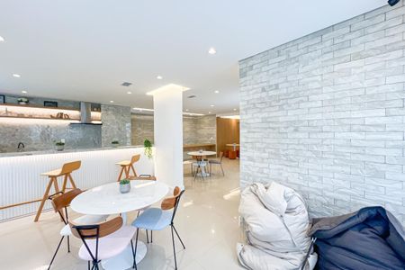 Apartamento à venda com 96m², 2 quartos e 1 vaga Apartamento à venda com 96m², 2 quartos e 1 vagaÁrea comum