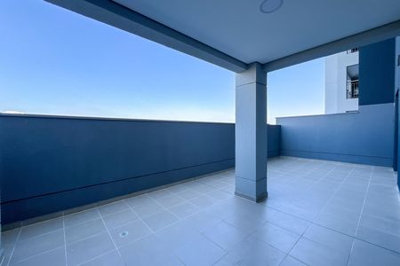 Apartamento à venda com 96m², 2 quartos e 1 vaga Apartamento à venda com 96m², 2 quartos e 1 vagaSacada da Sala