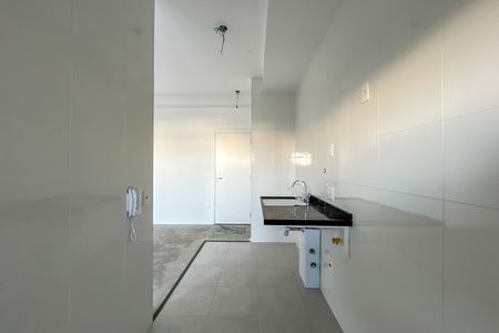 Apartamento à venda com 96m², 2 quartos e 1 vaga Apartamento à venda com 96m², 2 quartos e 1 vagaCozinha e Área de Serviço