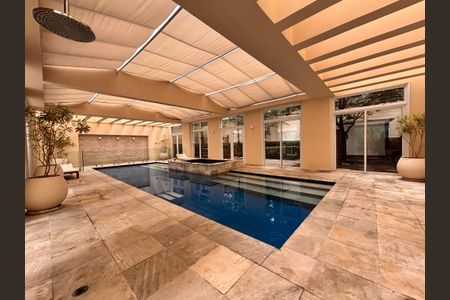 Apartamento à venda com 275m², 4 quartos e 5 vagas Apartamento à venda com 275m², 4 quartos e 5 vagasÁrea comum