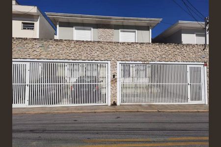 Casa à venda com 349m², 4 quartos e 4 vagas