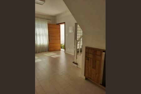 Casa à venda com 349m², 4 quartos e 4 vagas