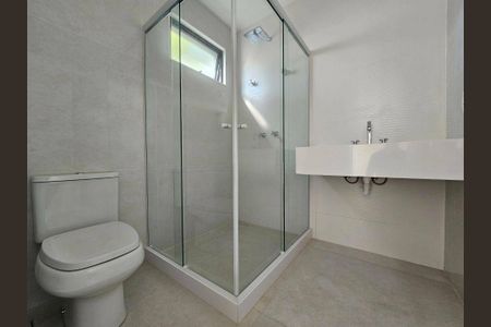 Casa de condomínio à venda com 469m², 4 quartos e 1 vaga