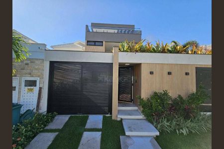 Casa de condomínio à venda com 469m², 4 quartos e 1 vaga