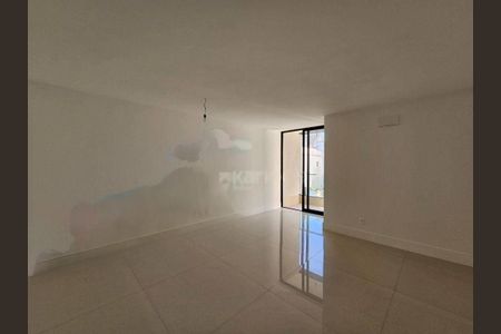 Casa de condomínio à venda com 469m², 4 quartos e 1 vaga