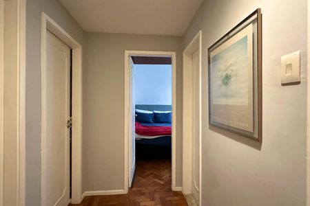 Apartamento à venda com 190m², 4 quartos e 1 vaga Apartamento à venda com 190m², 4 quartos e 1 vagaCorredor