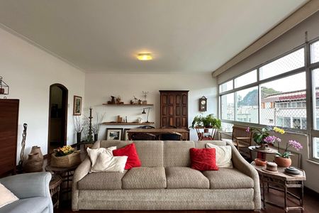 Apartamento à venda com 190m², 4 quartos e 1 vaga Apartamento à venda com 190m², 4 quartos e 1 vagaSala