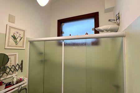 Apartamento à venda com 190m², 4 quartos e 1 vaga Apartamento à venda com 190m², 4 quartos e 1 vagaBanheiro da Suíte 2