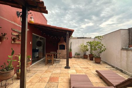 Apartamento à venda com 190m², 4 quartos e 1 vaga Apartamento à venda com 190m², 4 quartos e 1 vagaÁrea Gourmet