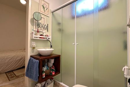 Apartamento à venda com 190m², 4 quartos e 1 vaga Apartamento à venda com 190m², 4 quartos e 1 vagaBanheiro da Suíte 2