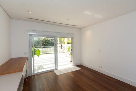 Apartamento à venda com 456m², 4 quartos e 5 vagas Apartamento à venda com 456m², 4 quartos e 5 vagasSala 3