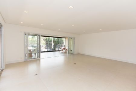 Apartamento à venda com 456m², 4 quartos e 5 vagas Apartamento à venda com 456m², 4 quartos e 5 vagasSala 1