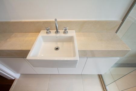 Apartamento à venda com 456m², 4 quartos e 5 vagas Apartamento à venda com 456m², 4 quartos e 5 vagasBanheiro da Suíte 4