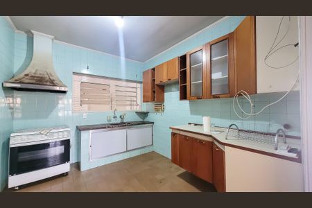 Casa à venda com 350m², 5 quartos e 4 vagasCozinha