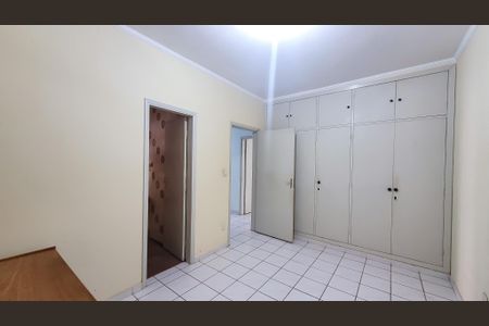 Casa à venda com 350m², 5 quartos e 4 vagasSuíte