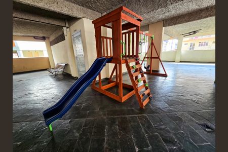 Apartamento à venda com 75m², 3 quartos e 1 vagaÁrea comum - Playground