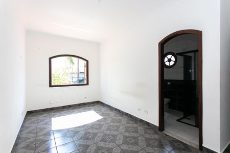 Casa à venda com 150m², 2 quartos e 4 vagasSuíte 2
