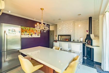 Apartamento para alugar com 250m², 3 quartos e 4 vagasCozinha