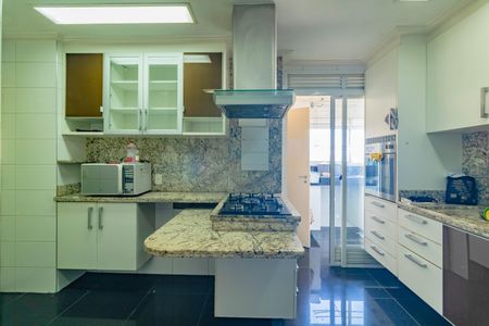 Apartamento para alugar com 250m², 3 quartos e 4 vagasCozinha