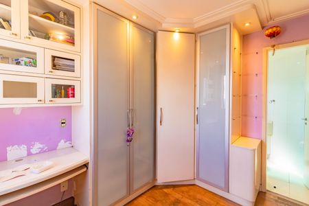 Apartamento para alugar com 250m², 3 quartos e 4 vagasSuite 4