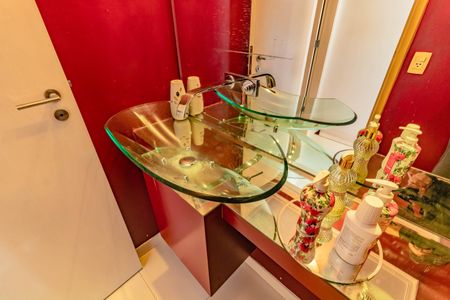 Apartamento para alugar com 250m², 3 quartos e 4 vagasLavabo