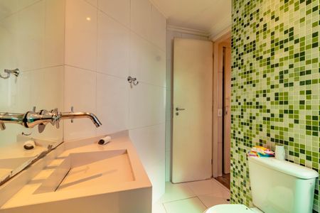 Apartamento para alugar com 250m², 3 quartos e 4 vagasBanheiro /Suite 4