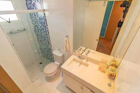 Apartamento para alugar com 250m², 3 quartos e 4 vagasBanheiro/Suite 1